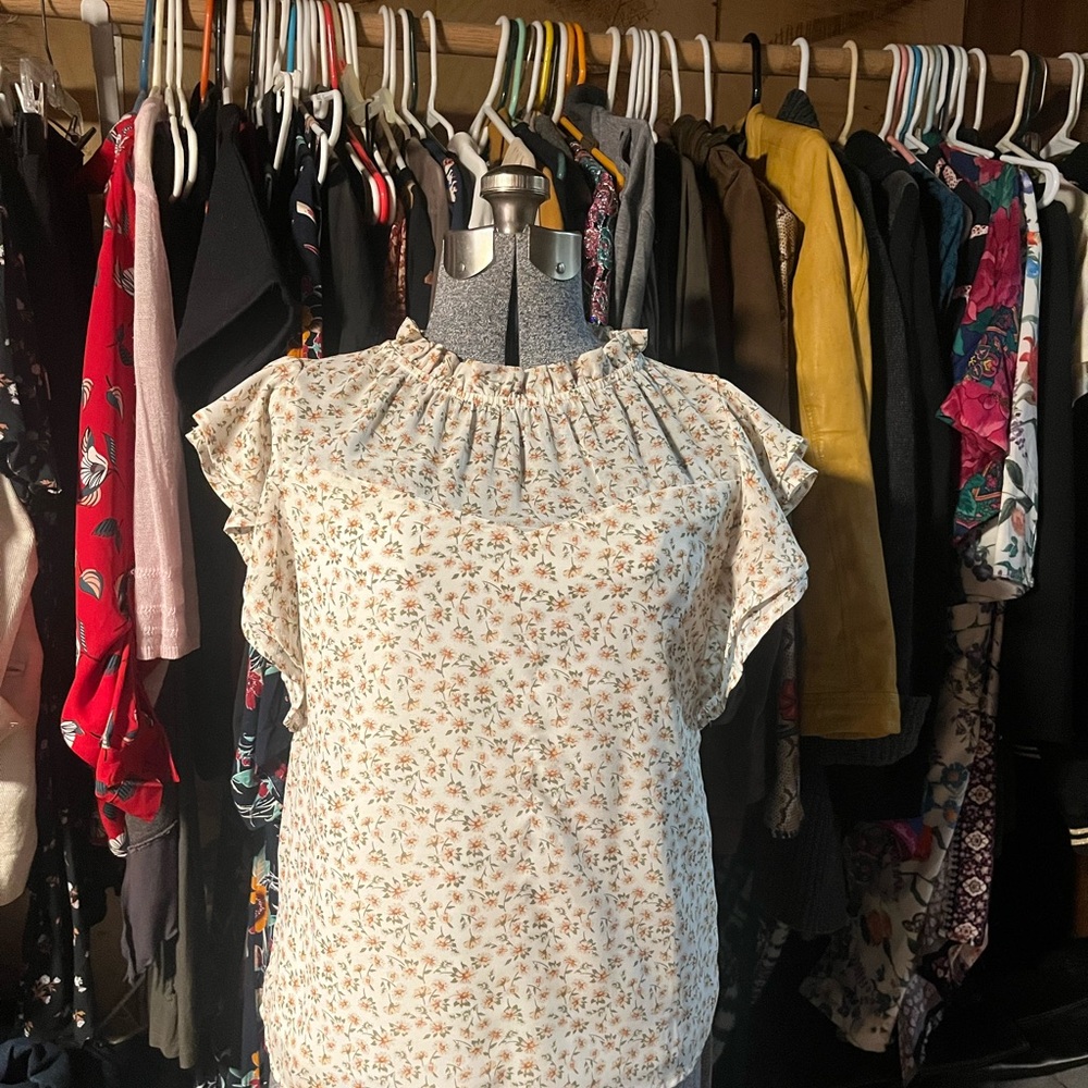 Floral Ruffle Sleeve Top